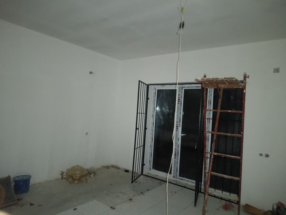 Do'kon ijaraga beriladi Adres ulug'bek  maxala ichida joylashgan