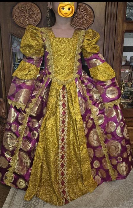 Продам рациональное наряды для девочек