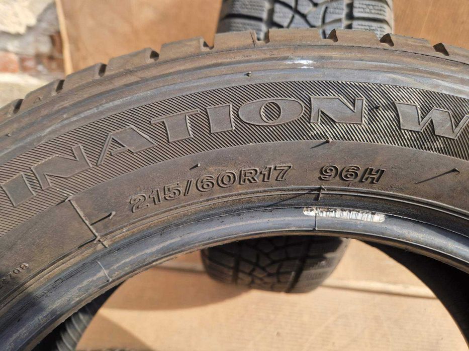 2 Firestone R17 215/60
Зимни гуми 
DOT2819