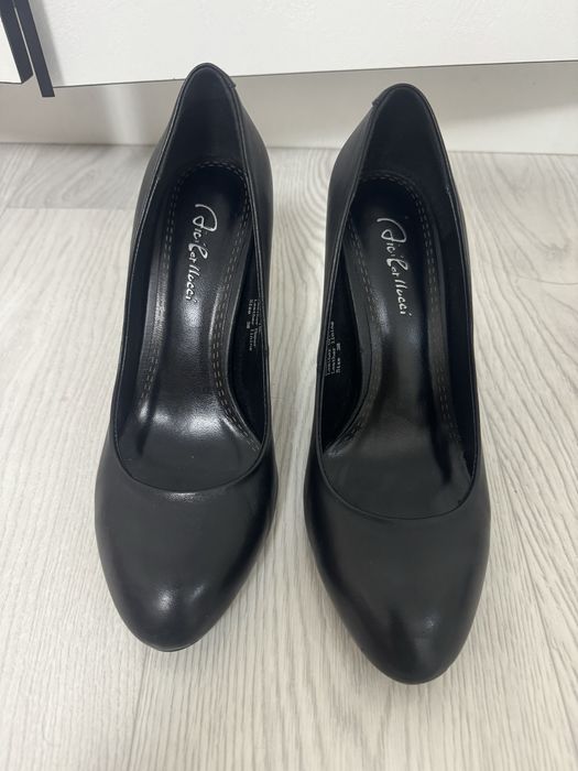 Продам кожаные туфли