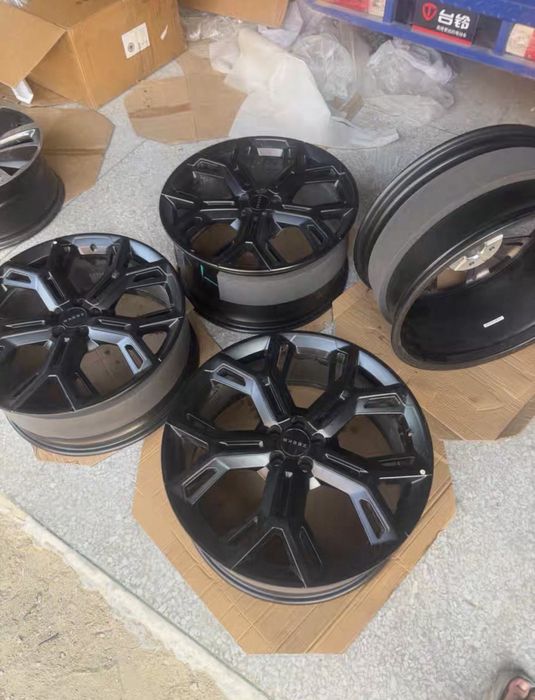 Zeekr 8x оригинал диски R22 Shadow Dawn Hyper