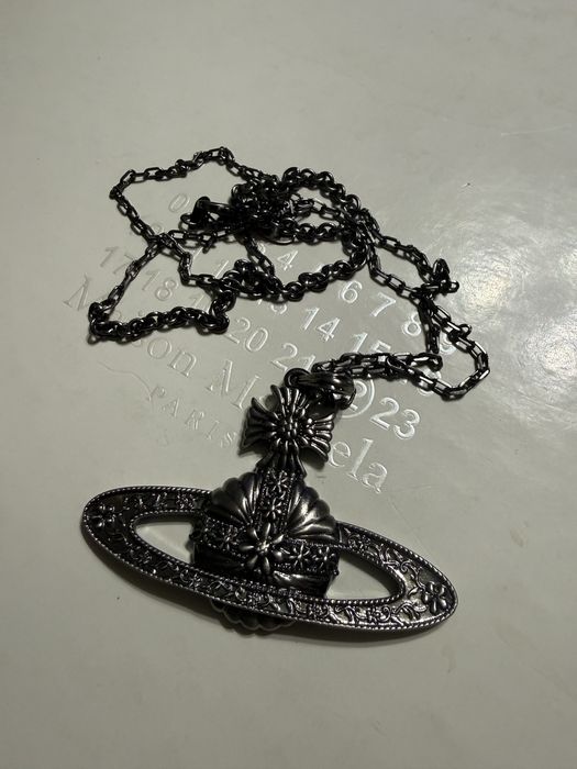 Lant Vivienne Westwood Dark Silver Orb Nou