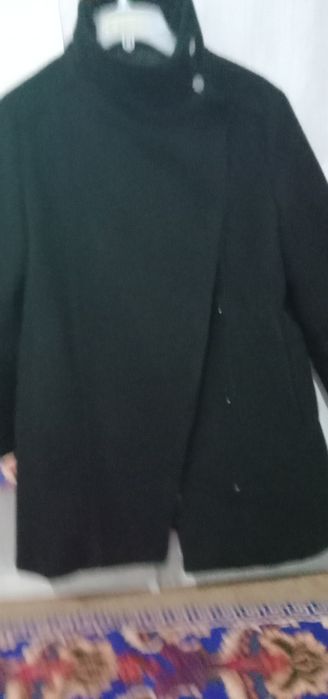 Пальто осенний.цвет черный.