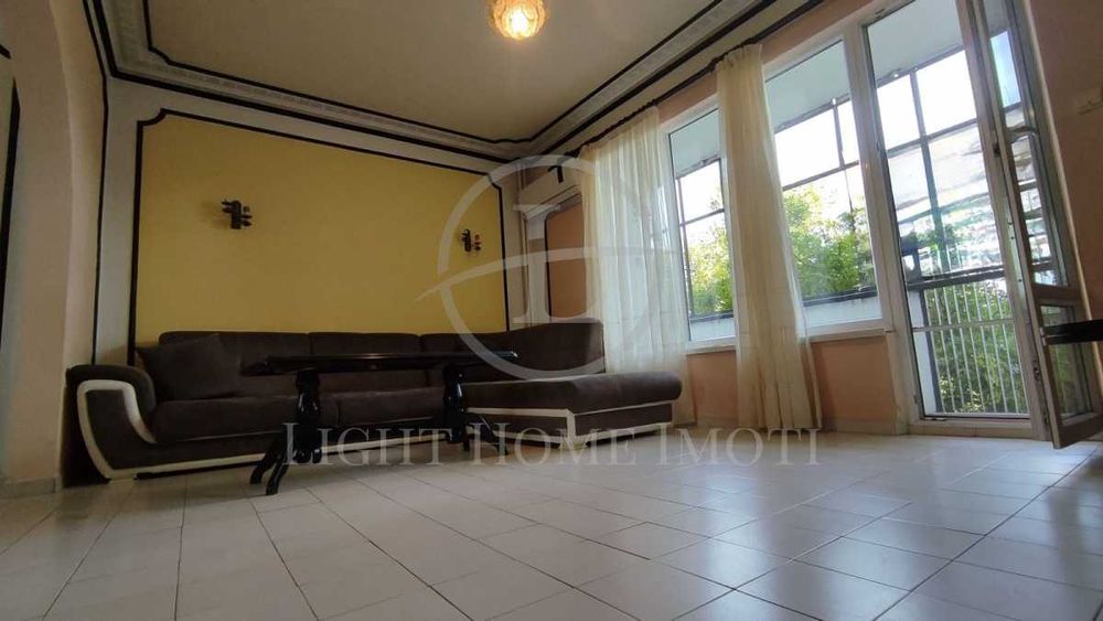 Продава се Тристаен апартамент в Пловдив, Кючук Париж - 94 кв.м за 1649 €/кв.м - Снимка #1