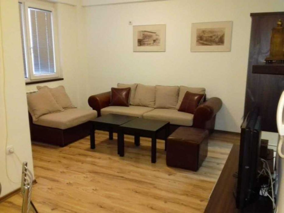 Дава се под наем Тристаен апартамент в Пловдив, Кючук Париж - 73 кв.м за 351.9 € - Снимка #4