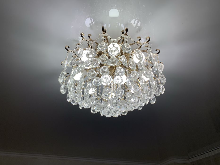 Люстра в хороше состоянии