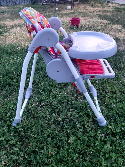 Продам стульчик для кормления.