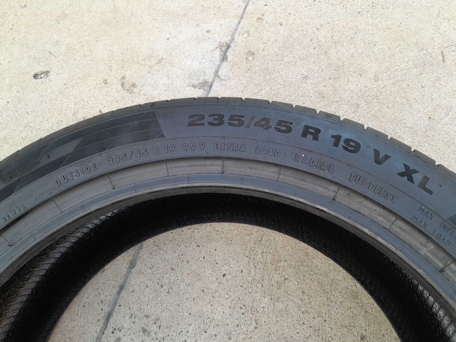 Doua anvelope vara 235 45 19 continental sportcontact 5 profil 7 mm