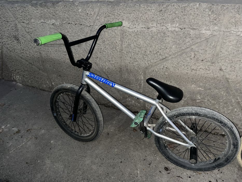 Трюковой велосипед BMX