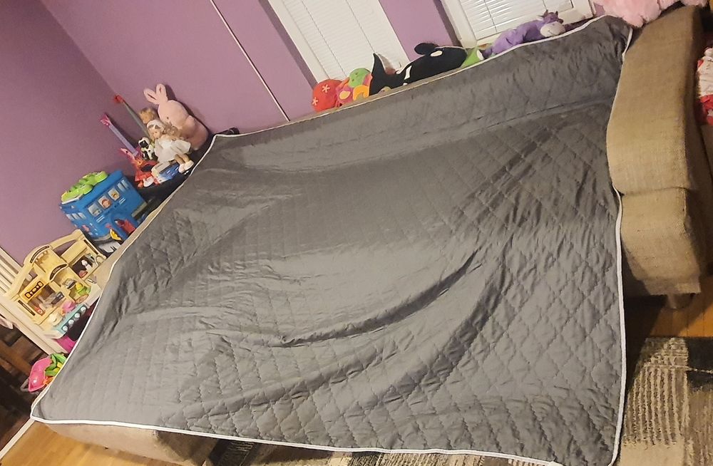 Кувертюри за спалня и дивани