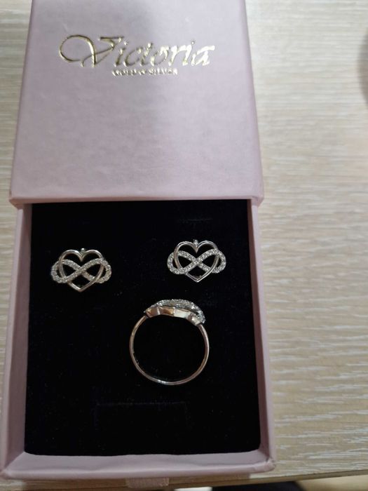 Комплект сребро нов !