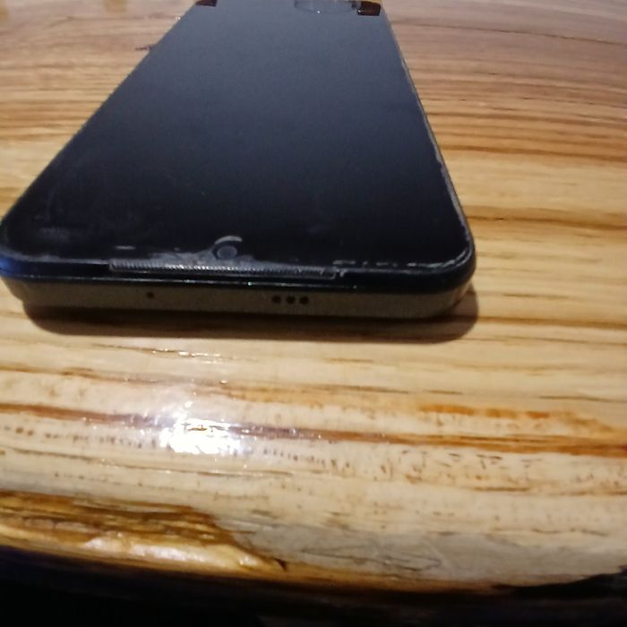 Vând telefon Huawei