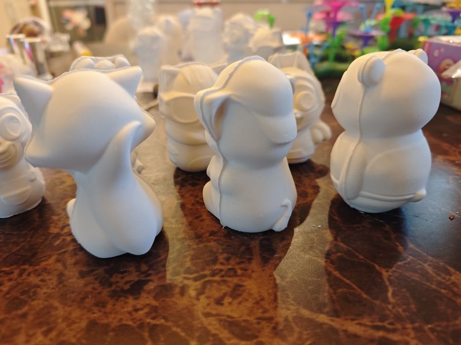 3D гипсови фигурки за оцветяване