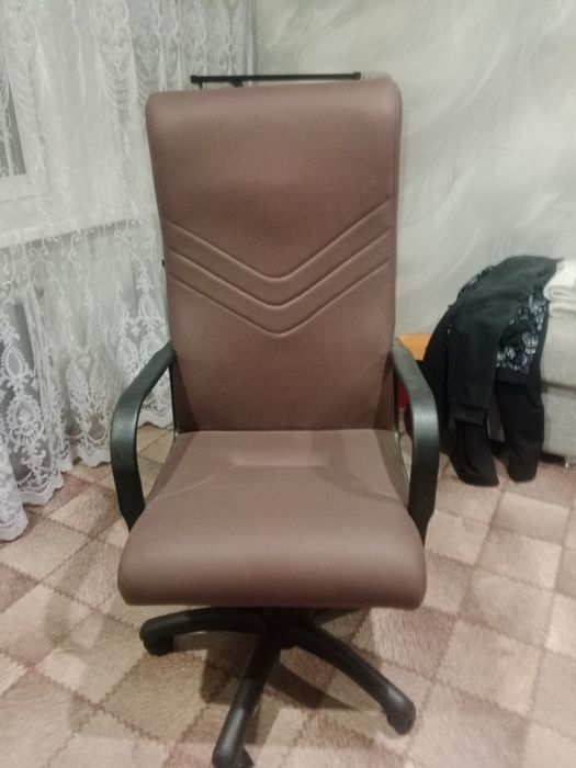 Компьютерное кресло