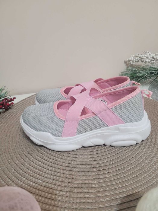 Туфли - красовки на девочку.