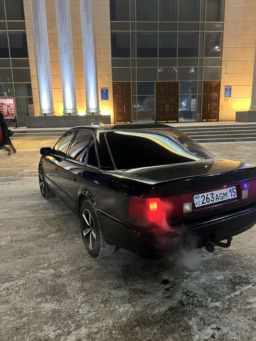 Продаи Ауди 100 с4