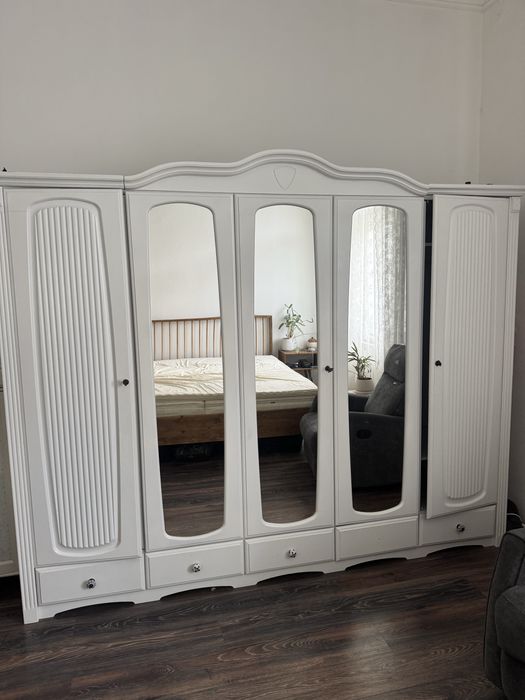 Dulap dormitor elegant vintage