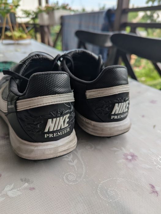 Сороконожки Nike premier черного цвета