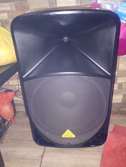 Vând Boxe Beringher și bass Beringher Active