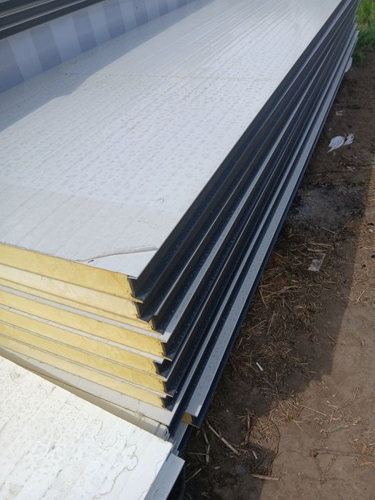 Vând panouri Sandwich cel mai bun preț