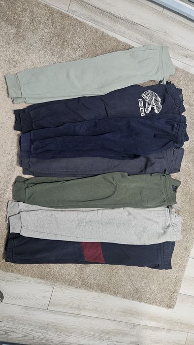 Pantaloni trening H&M nr 140