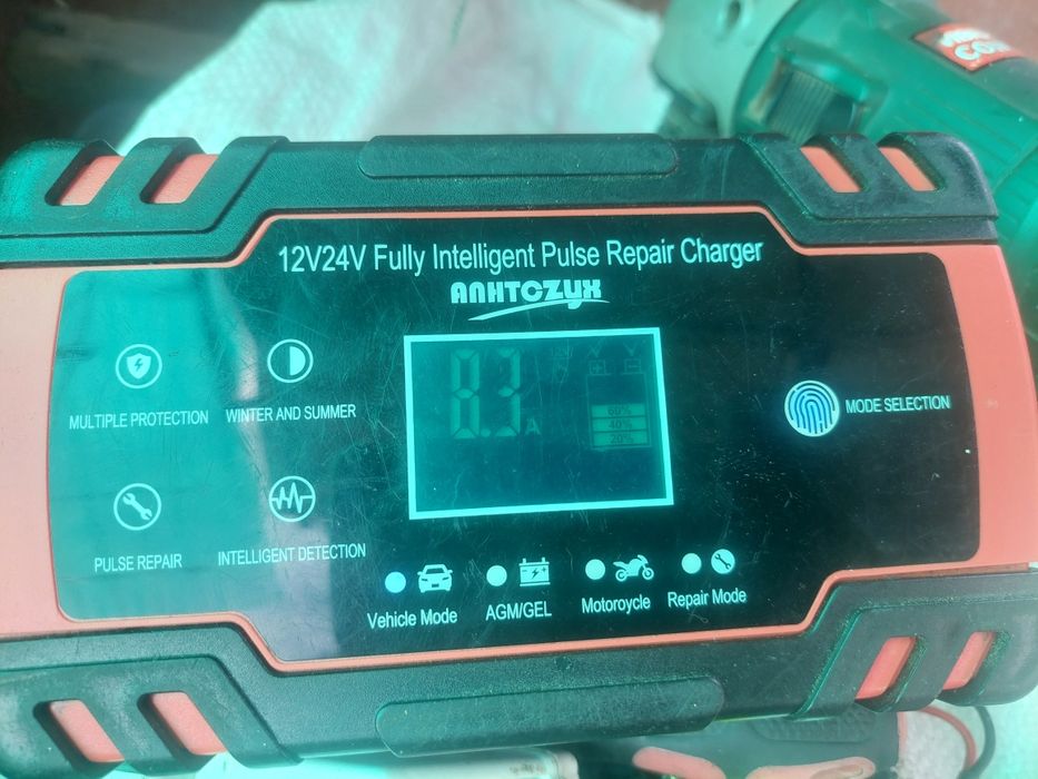 Incarcator 12 volti 24 volti