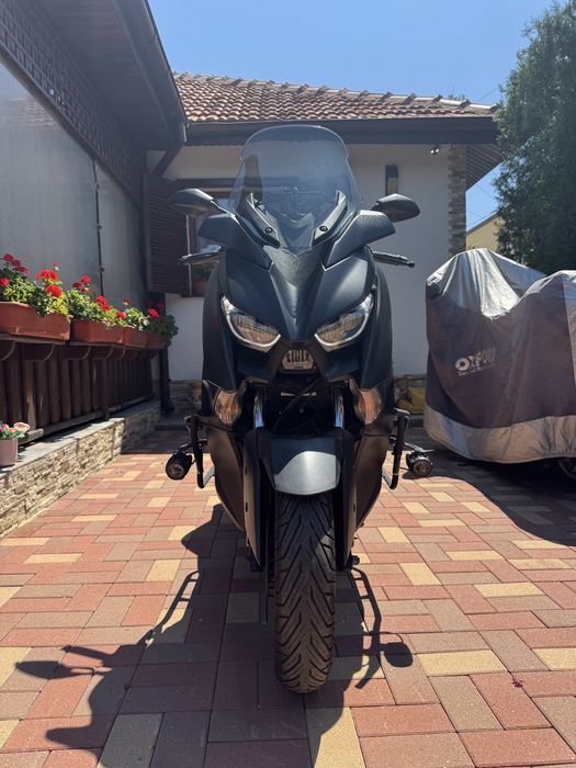 Yamaha X-Max 300 2019