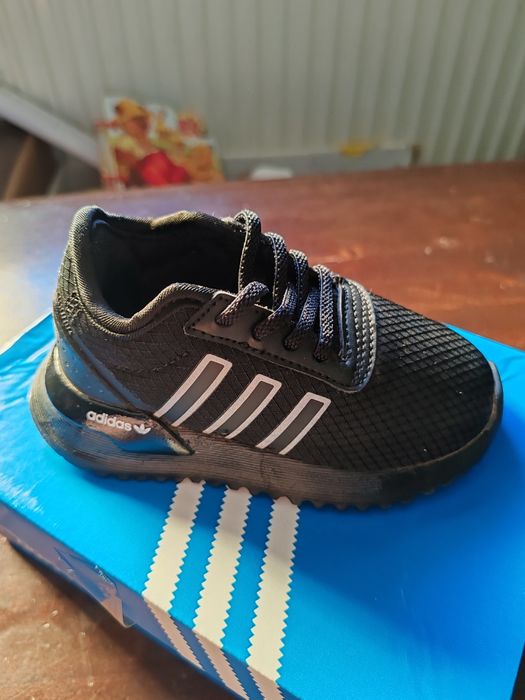 Оригинални детски обувки/маратонки
