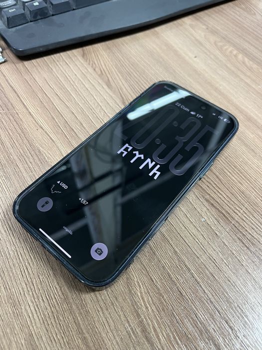 Продам Айфон 17 pro max