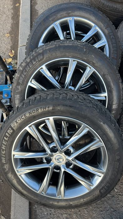 Диски Lexus 17 и Michelin с шипами
