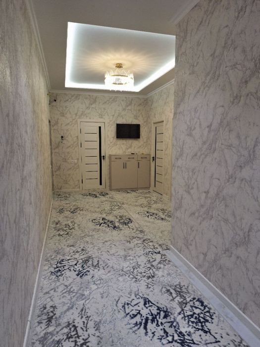 Sergilida Yangi choshtepa Dom sotiladi 80kv 3xona tayor mebel texnikal