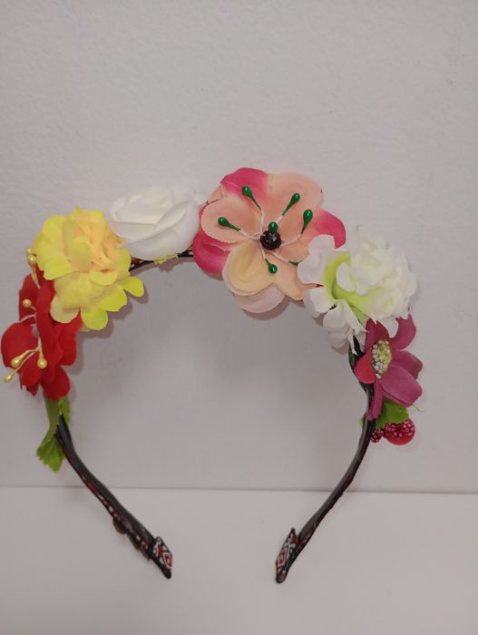 Диадема за народни танци