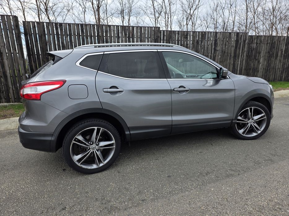 Nissan Qashqai Connect Edition - Extra Full - Impecabil