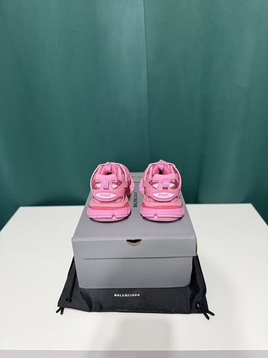 Balenciaga Track Roz