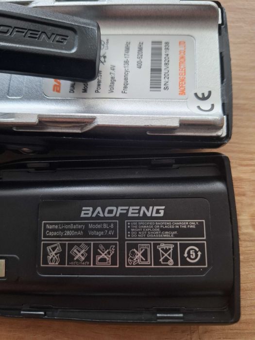 Set statie radio portabila Baofeng UV-82