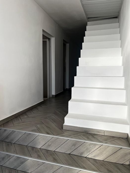 Casa spatioasa de vanzare