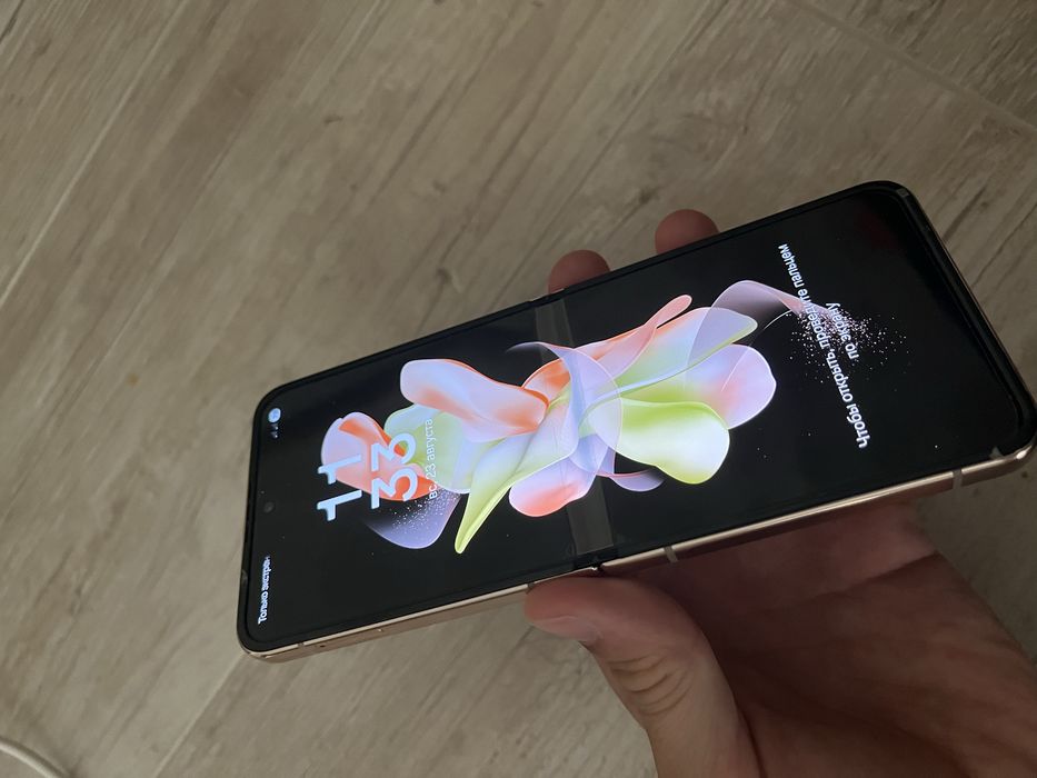 Samsung galaxy z flip 4
