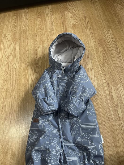 Продам детскую куртку