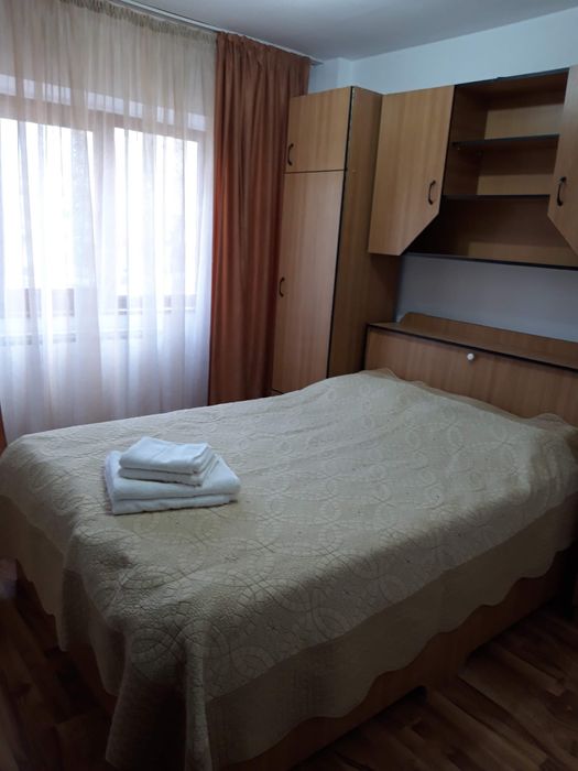 Inchiriez apartament 2 camere