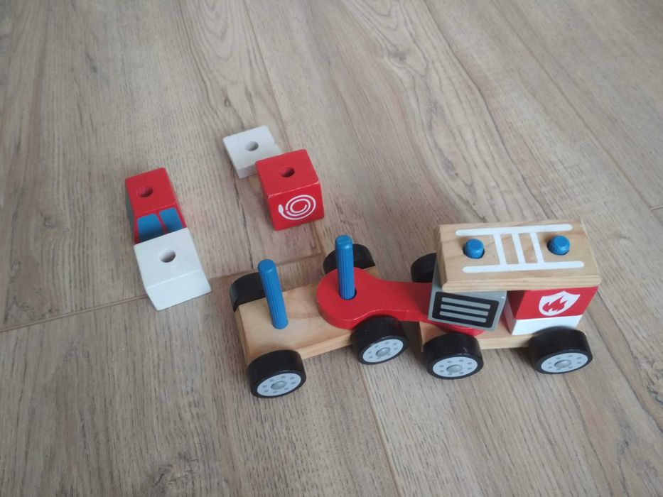 Дървено цветно влакче играчка конструктор