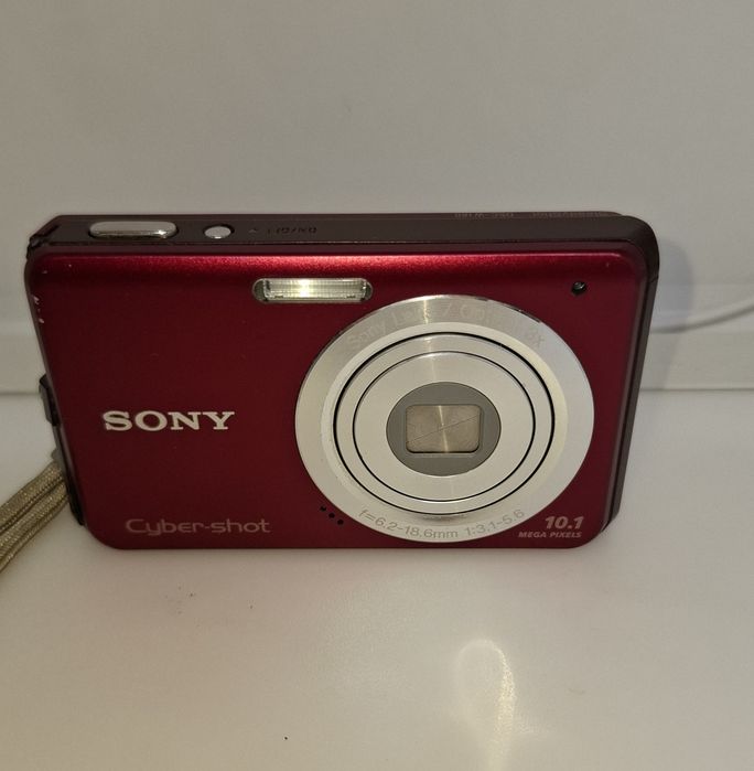 Sony Cyber-shot DSC-W180 компактен дигитален фотоапарат