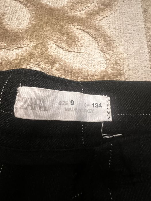 Брюки на мальчика Zara 8-9 лет