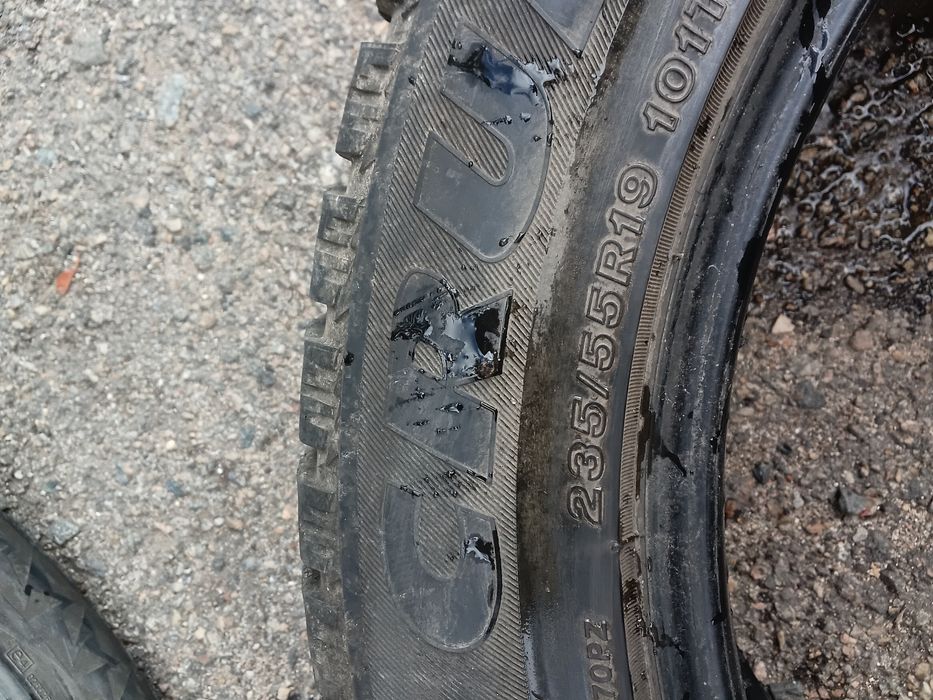 Резина зимняя б/у.