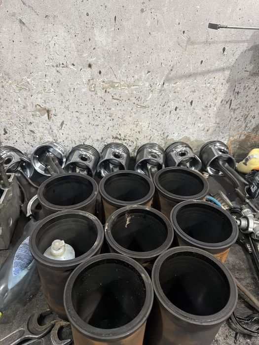 Продам поршневую группу камаз простой