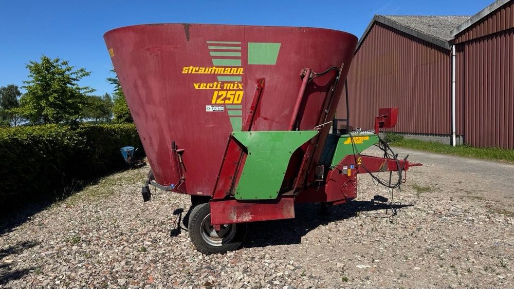 Strautmann verti-mix 1250, Yem aralashtiradigam MIXER.