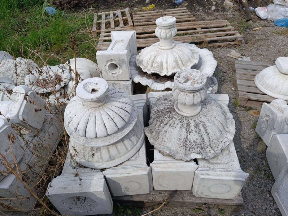 Градински Сет, произход Италия, материал цимент