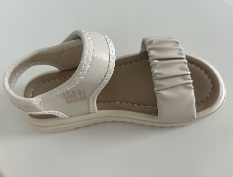 Детски сандали