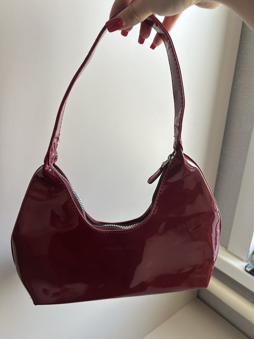 Сумка красная новая