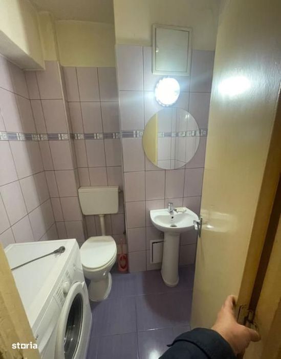 Apartament de 76 mp utili,2 bai,2 balcoane,,zona Piata Marasti