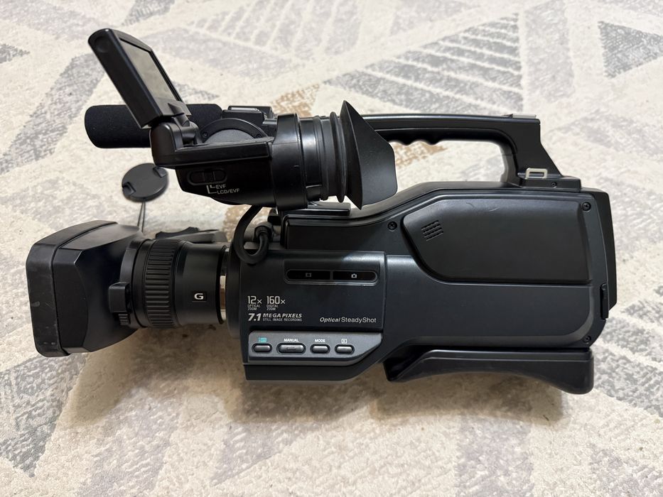 Камера Sony DCR-SD1000